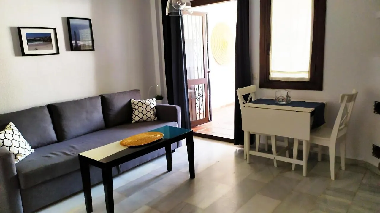 Apartment Holidays In Pueblo Evita Benalmadena