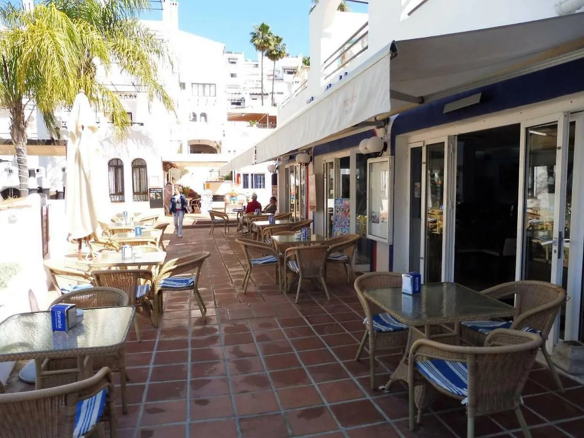 Apartment Holidays In Pueblo Evita Benalmadena