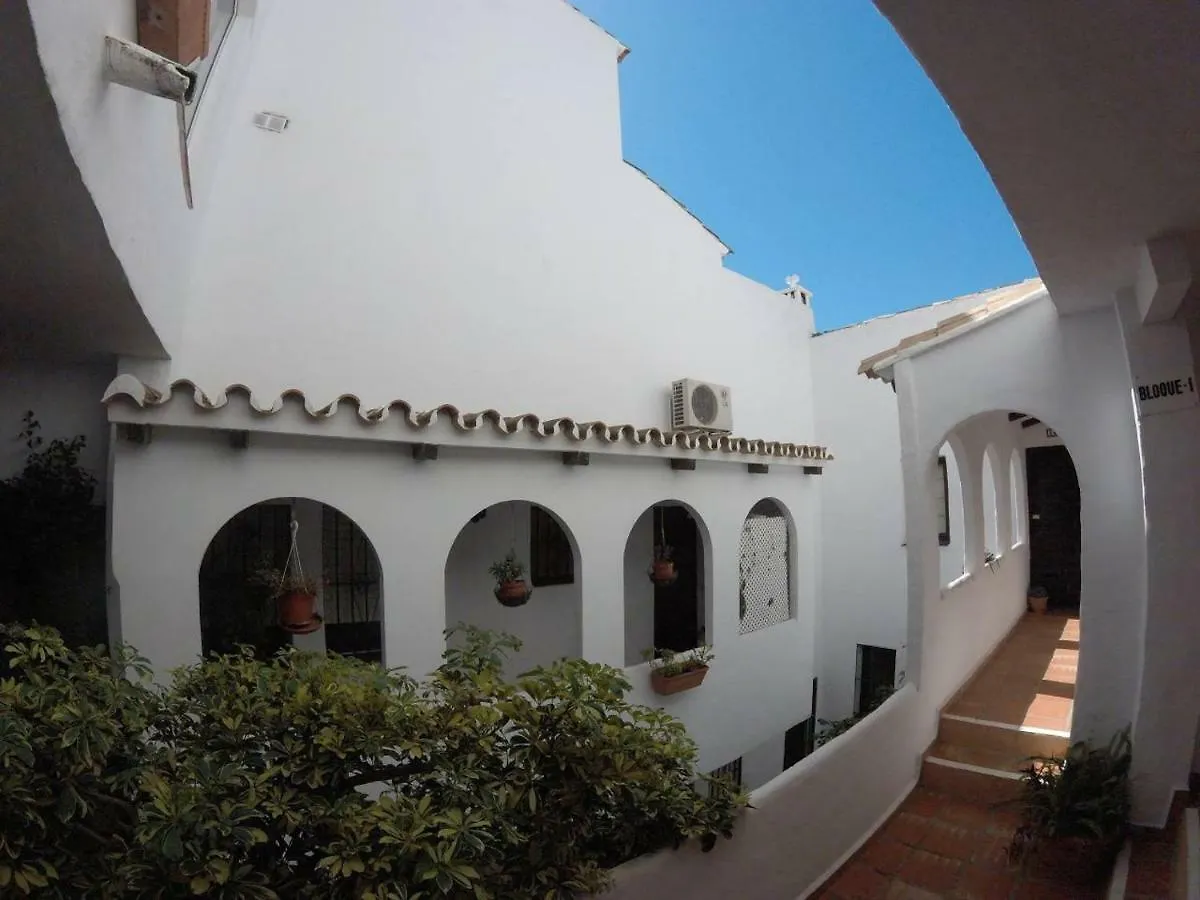 Holidays In Pueblo Evita Benalmadena 0*,
