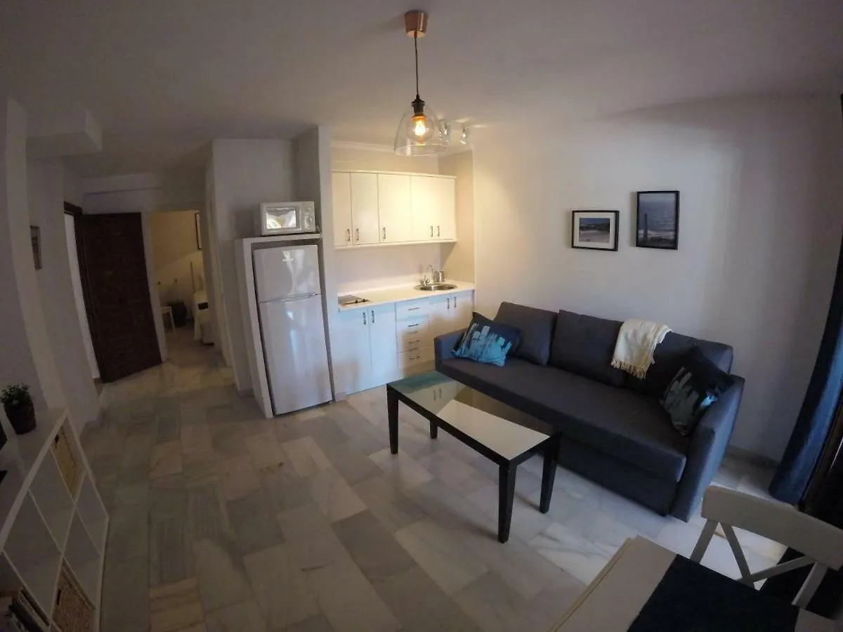 Apartment Holidays In Pueblo Evita Benalmadena